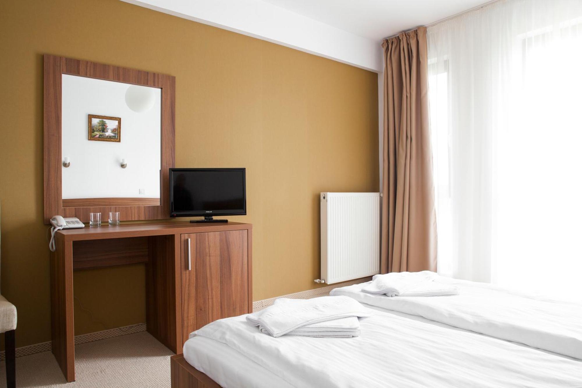 Hotel Mariss Alba Iulia Luaran gambar