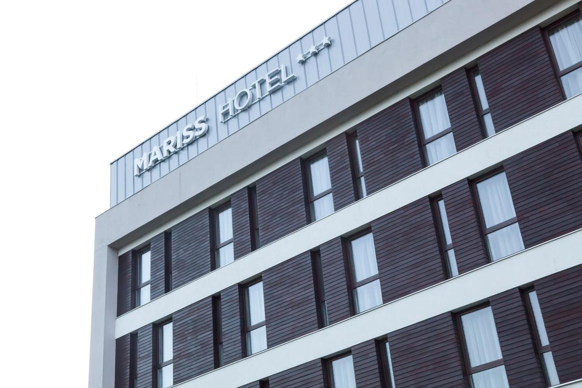 Hotel Mariss Alba Iulia Luaran gambar