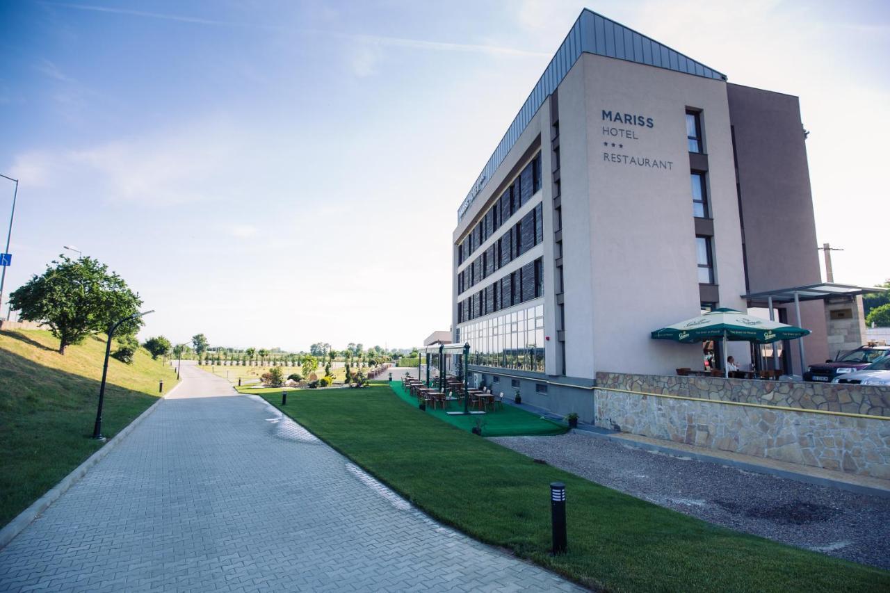 Hotel Mariss Alba Iulia Luaran gambar