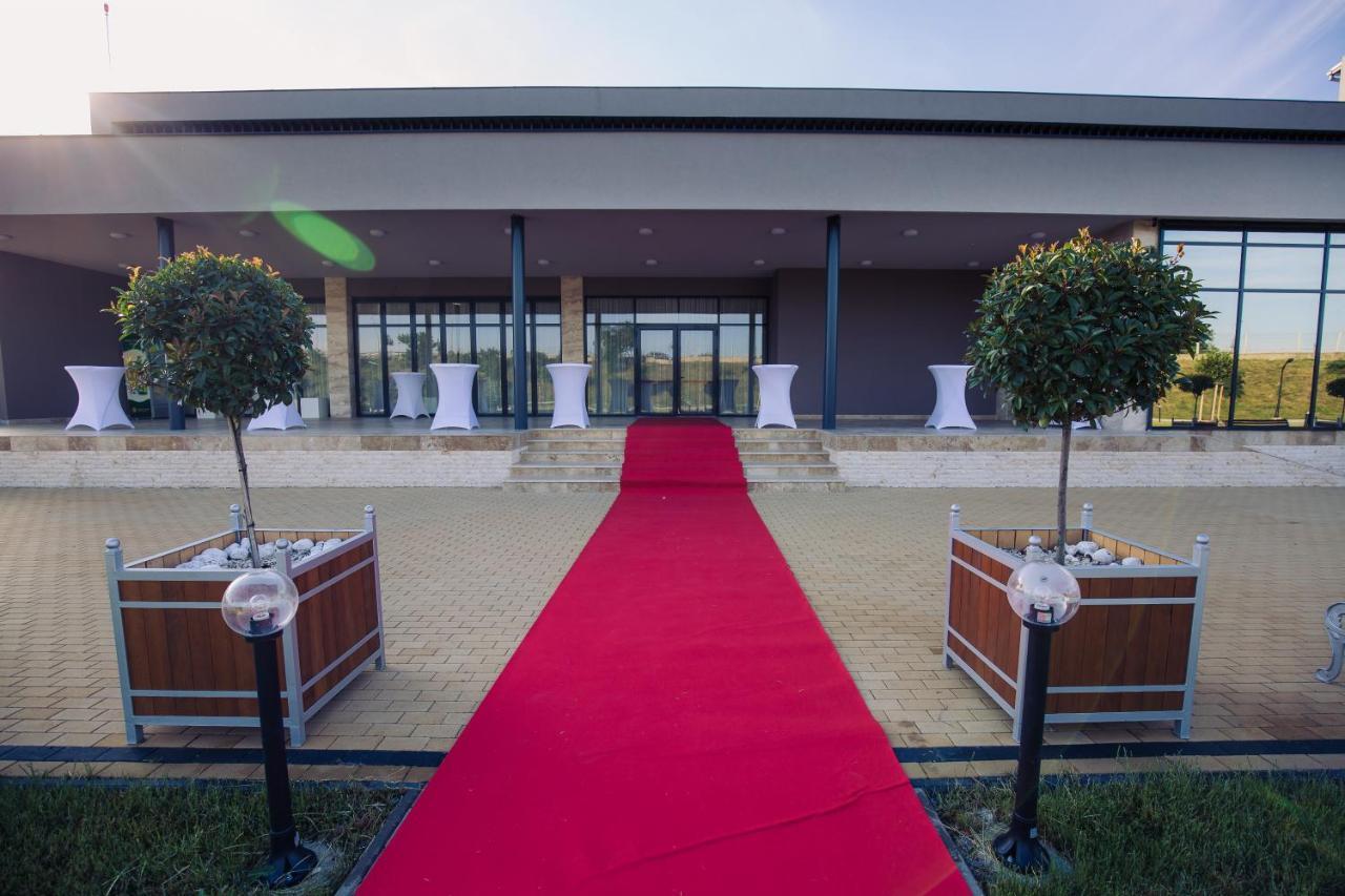Hotel Mariss Alba Iulia Luaran gambar